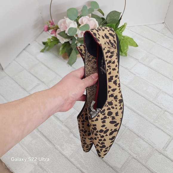 Seven7 Tan and Black Leopard Flats - Picture 2 of 5